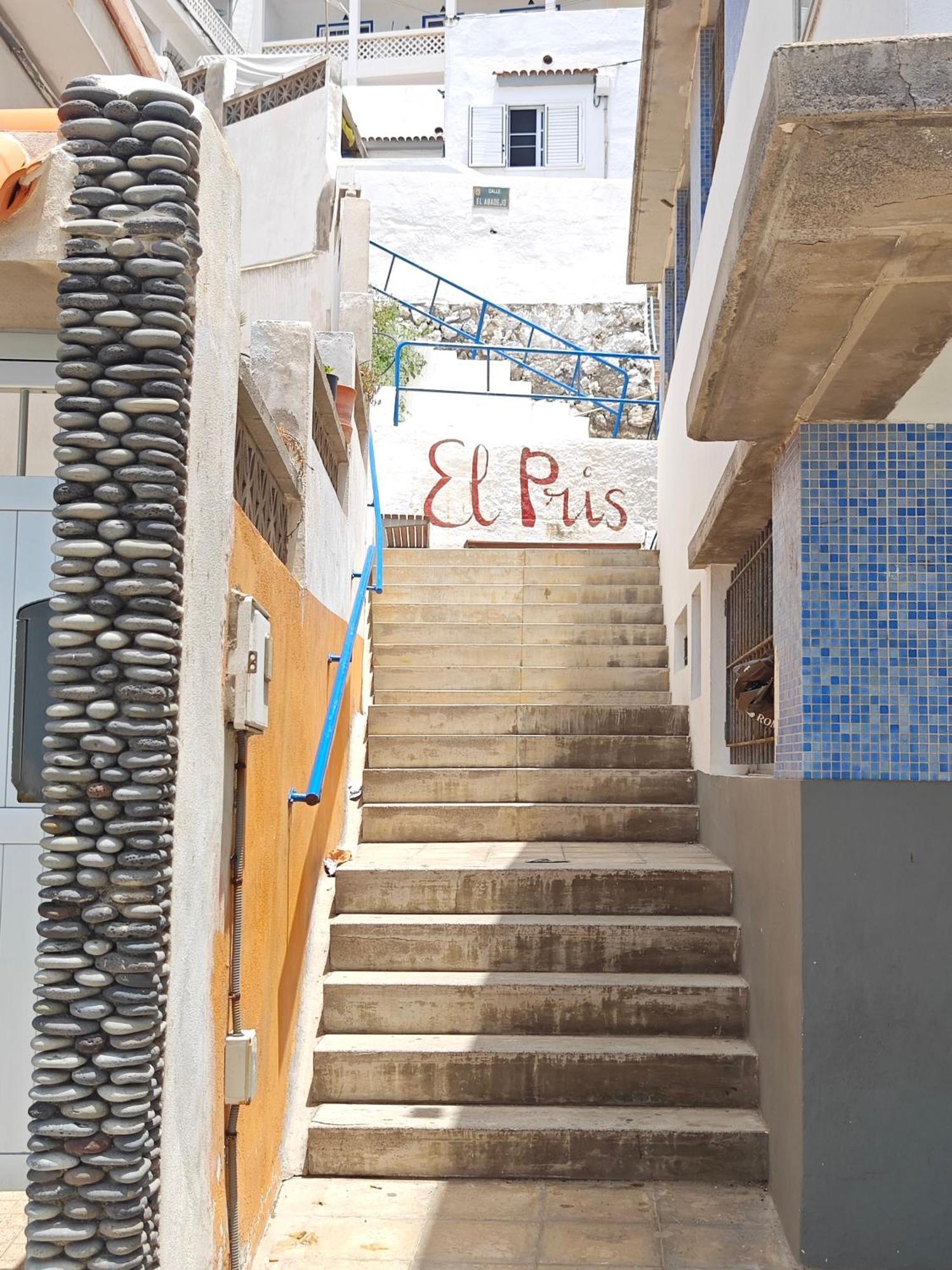 Cozy Apartment In Front Of The Natural Pools El Pris 外观 照片